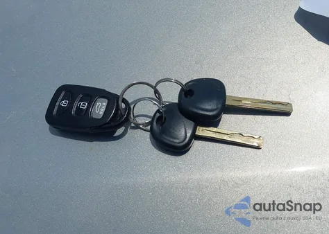 2014 Hyundai Sonata Gls z USA, uszkodzony, nr VIN 5NPEB4AC0EH823943